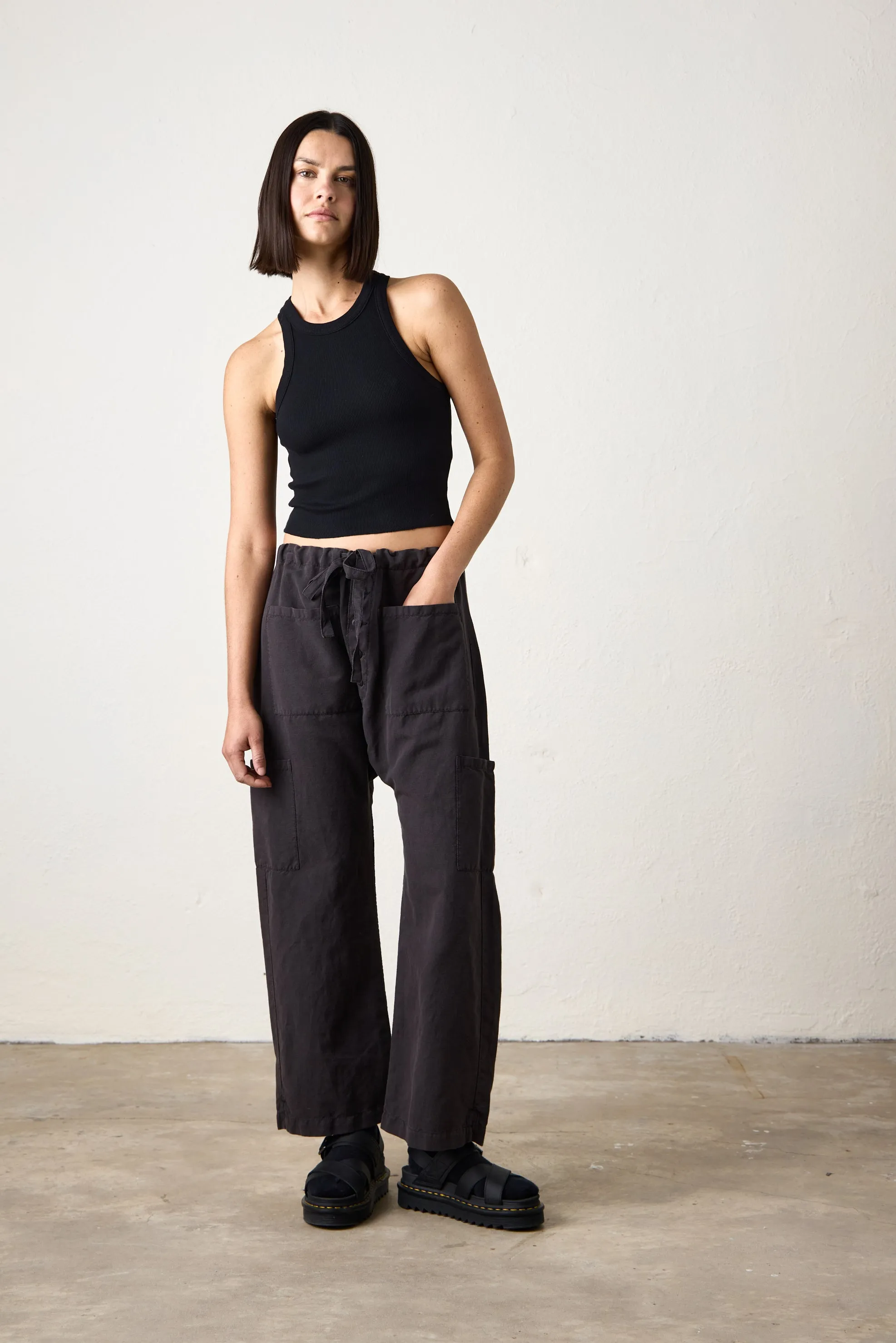 CARLSON LINEN CANVAS TIE PANT / FADED BLACK